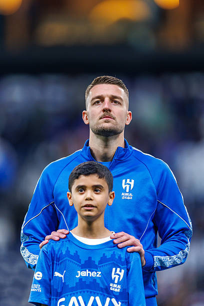 世界杯官方平台app下载-米兰考虑签回米林科维奇补强中场|AC米兰|阿莱格里|意甲|塔雷|拉齐奥_新浪体育_新浪新闻