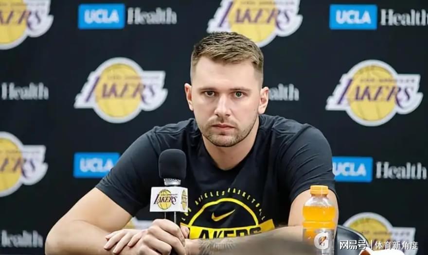 世界杯移动端直播-天呐！湖人被爆内讧！这次与詹姆斯无关...